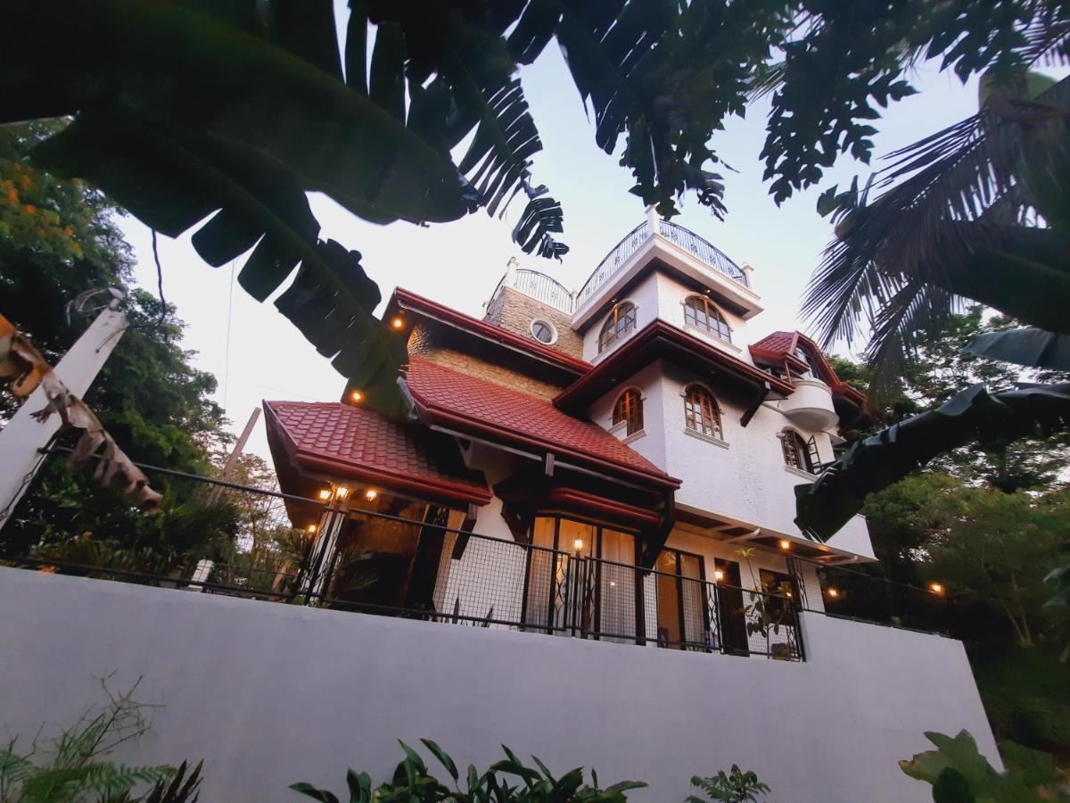 El Castillo Bed&Breakfast Angono Exterior foto