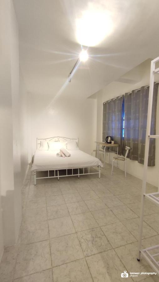 El Castillo Bed&Breakfast Angono Exterior foto